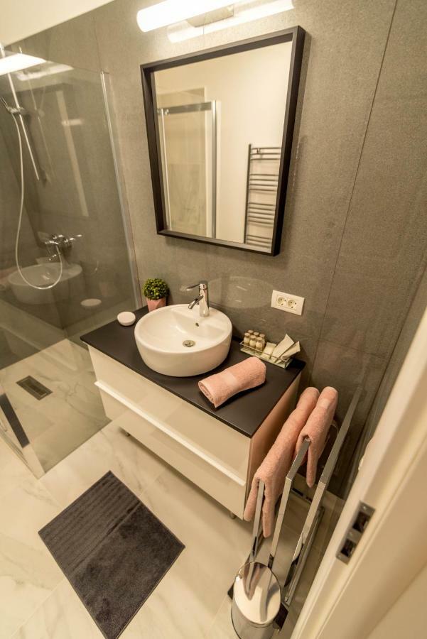 Central Premium Suites Timișoara Zewnętrze zdjęcie